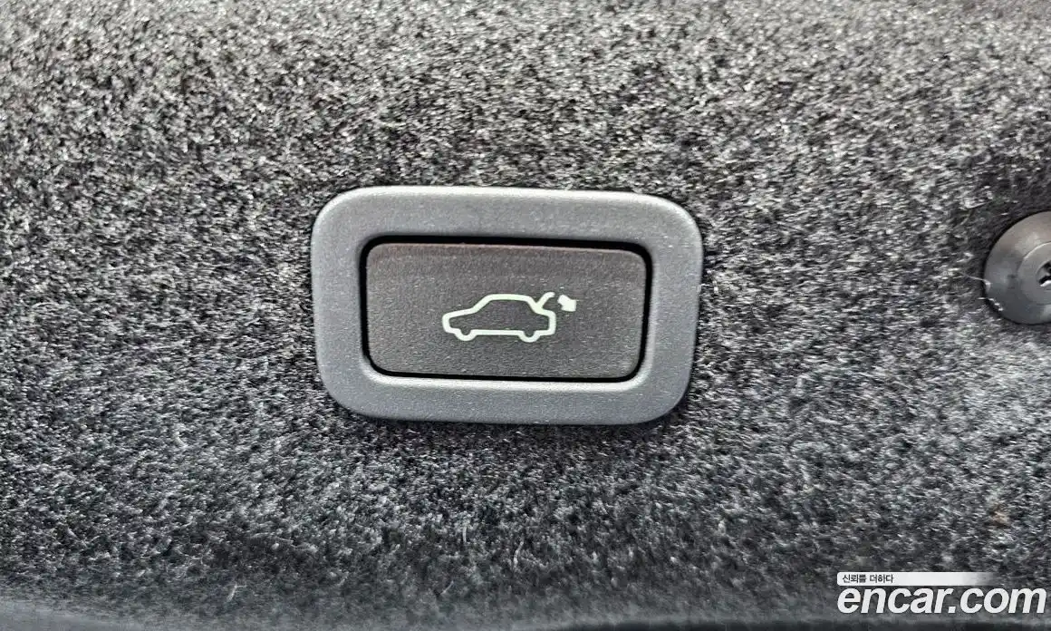 Jaguar XF 2018 2.0 гидро в Москве № 976507, фото 20