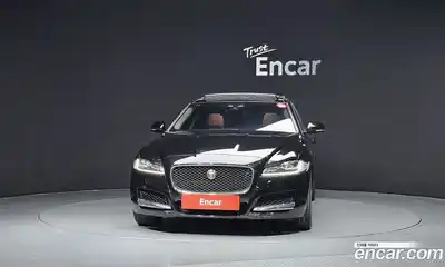 Jaguar XF 2018 2.0 гидро в Москве № 976507, миниатюра 3