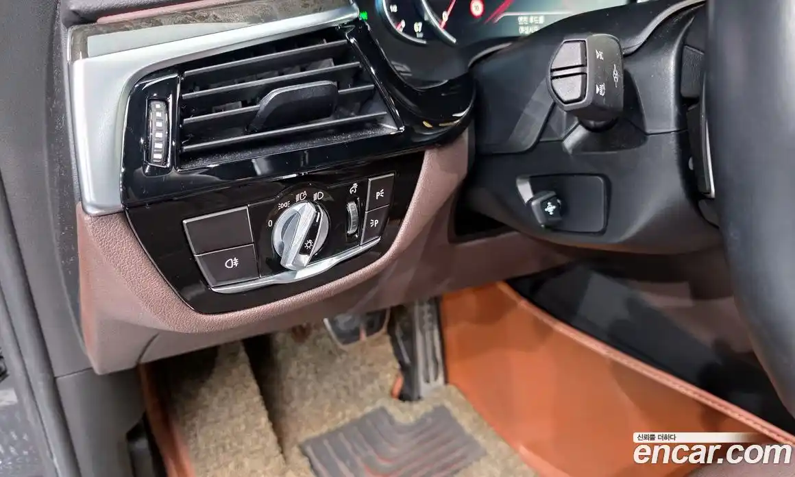 BMW 6-Series 2018 3.0 Автомат в Москве № 1001135, фото 16