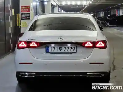 Mercedes-Benz E-Class 2025 2.0 гидро в Москве № 1001290, миниатюра 4