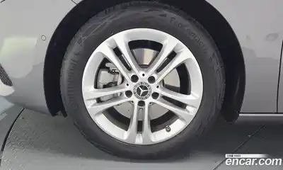 Mercedes-Benz A-Class 2025 2.0 гидро в Москве № 1001325, миниатюра 4