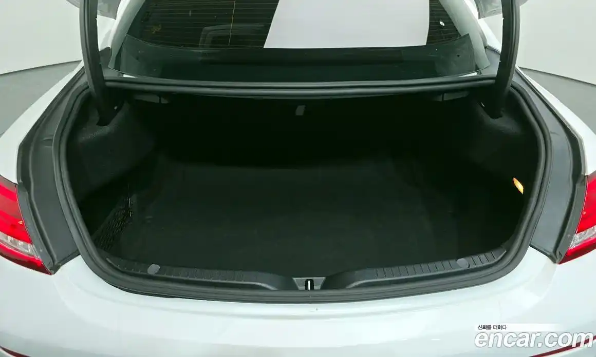 Mercedes-Benz C-Class 2018 2.0 гидро в Москве № 1001741, фото 20