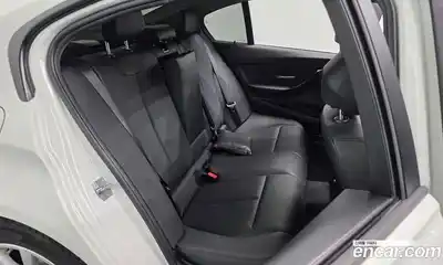 BMW 3-Series 2018 2.0 Автомат в Москве № 1004572, миниатюра 11