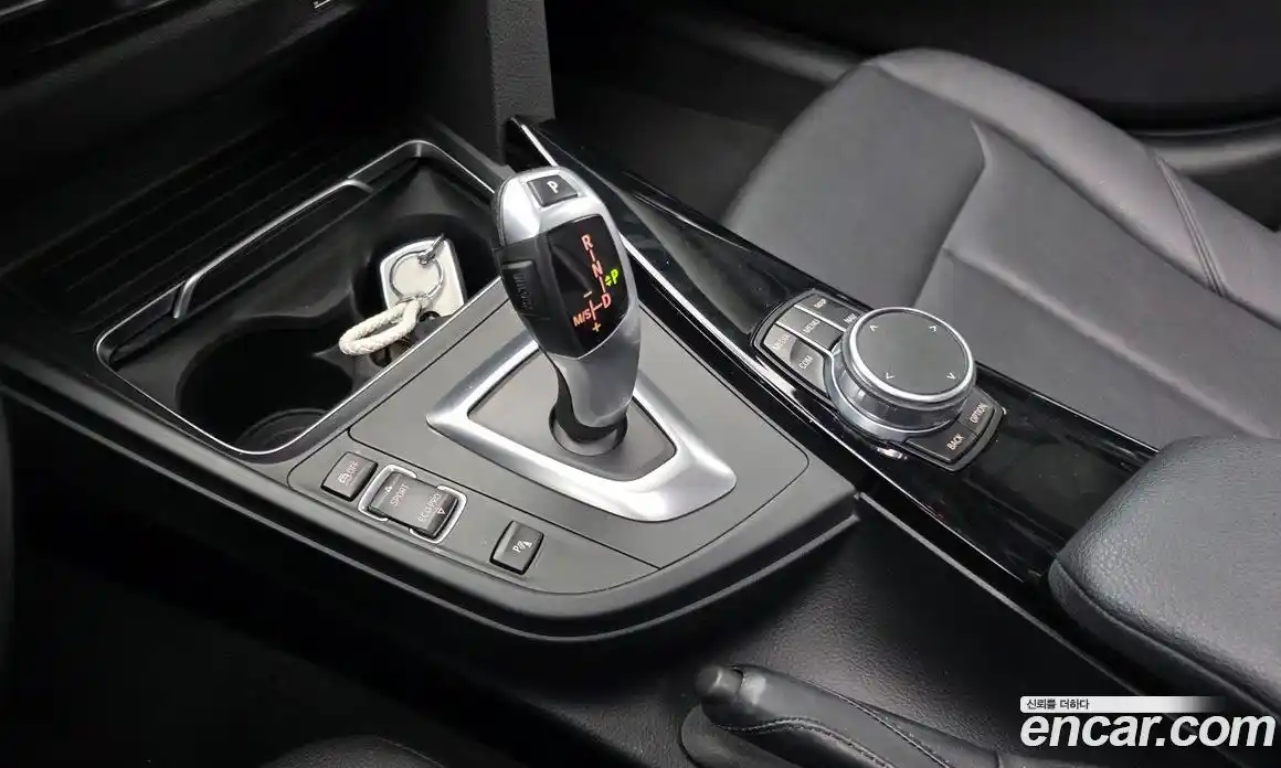 BMW 3-Series 2018 2.0 Автомат в Москве № 1004572, фото 8