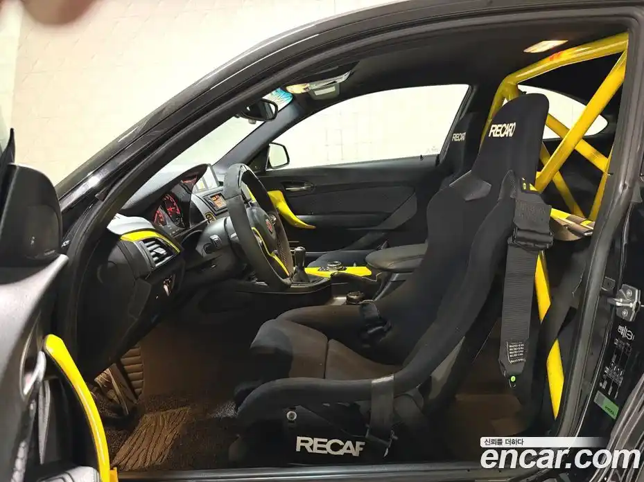 BMW 2-Series 2014 3.0 Механическая в Москве № 1004606, фото 9