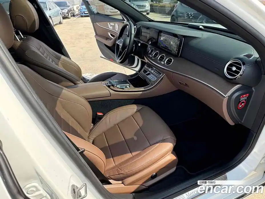Mercedes-Benz E-Class 2022 1.9 гидро, фото 12