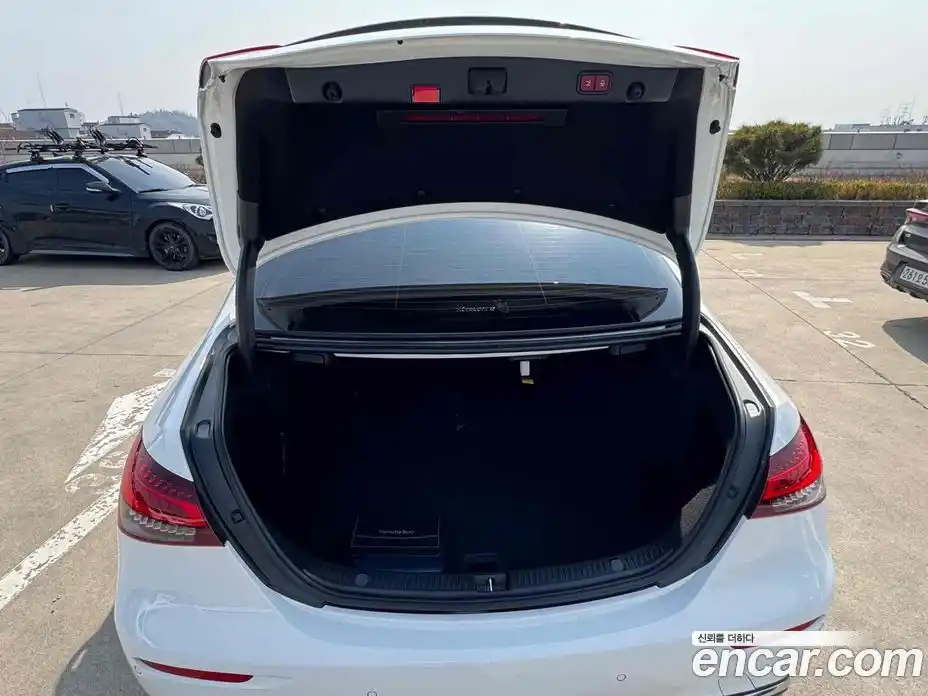 Mercedes-Benz E-Class 2022 1.9 гидро, фото 17