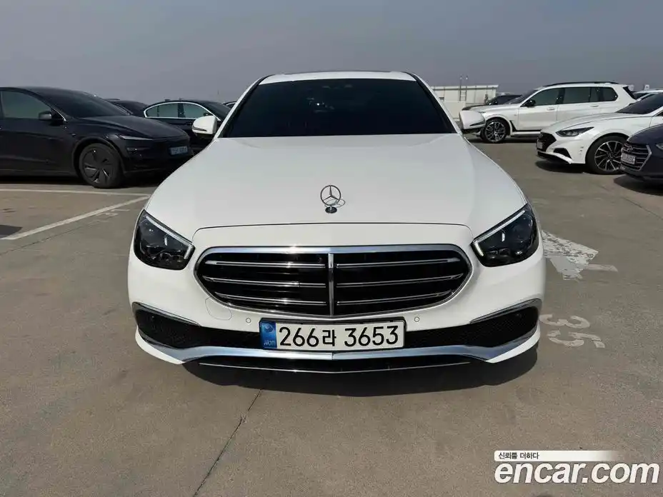 Mercedes-Benz E-Class 2022 1.9 гидро, фото 3