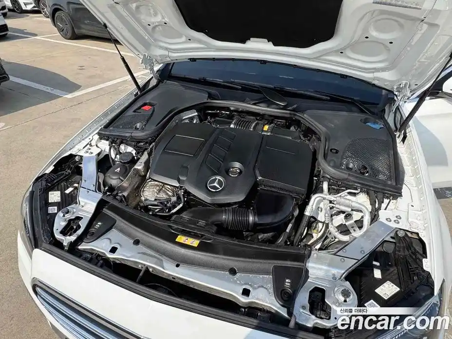 Mercedes-Benz E-Class 2022 1.9 гидро, фото 6