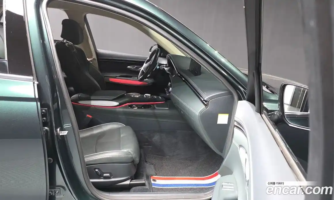 Genesis GV70 2022 0.1 Автомат в Москве № 1010093, фото 11