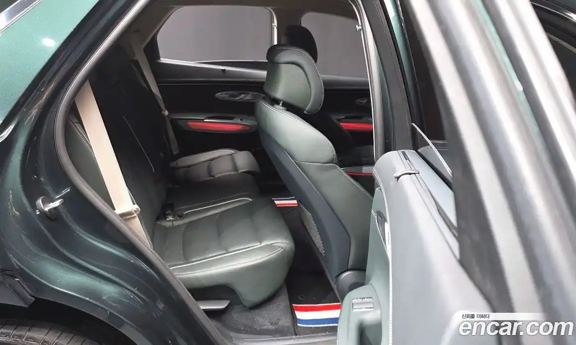 Genesis GV70 2022 0.1 Автомат в Москве № 1010093, фото 12