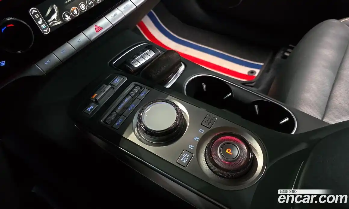 Genesis GV70 2022 0.1 Автомат в Москве № 1010093, фото 9