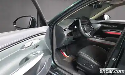 Genesis GV70 2022 0.1 Автомат в Москве № 1010093, миниатюра 10