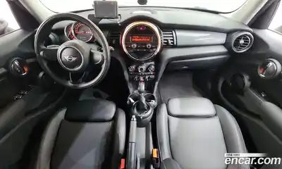 Mini Cooper 2015 1.5 гидро в Москве № 1013630, миниатюра 7