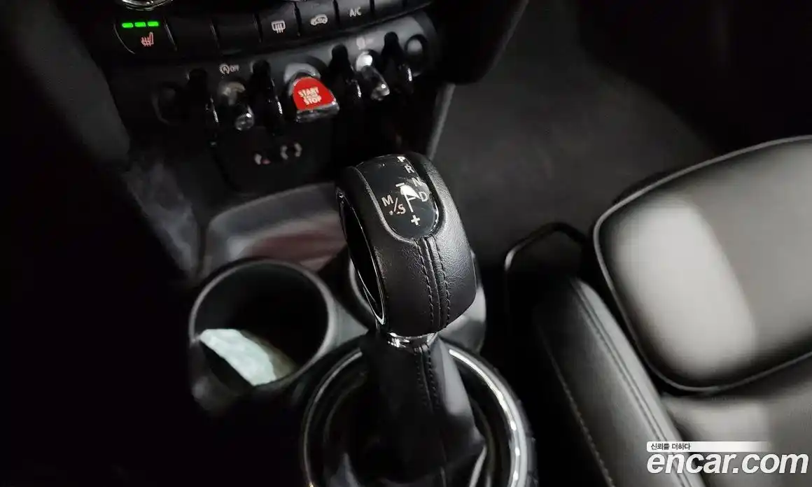 Mini Cooper 2015 1.5 гидро в Москве № 1013630, фото 9