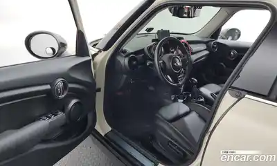 Mini Cooper 2015 1.5 гидро в Москве № 1013630, миниатюра 10