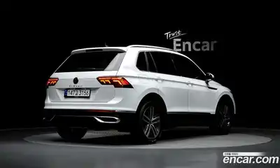 Volkswagen Tiguan 2022 2.0 гидро в Москве № 1014624, миниатюра 2