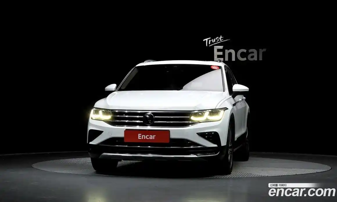 Volkswagen Tiguan 2022 2.0 гидро в Москве № 1014624, фото 3