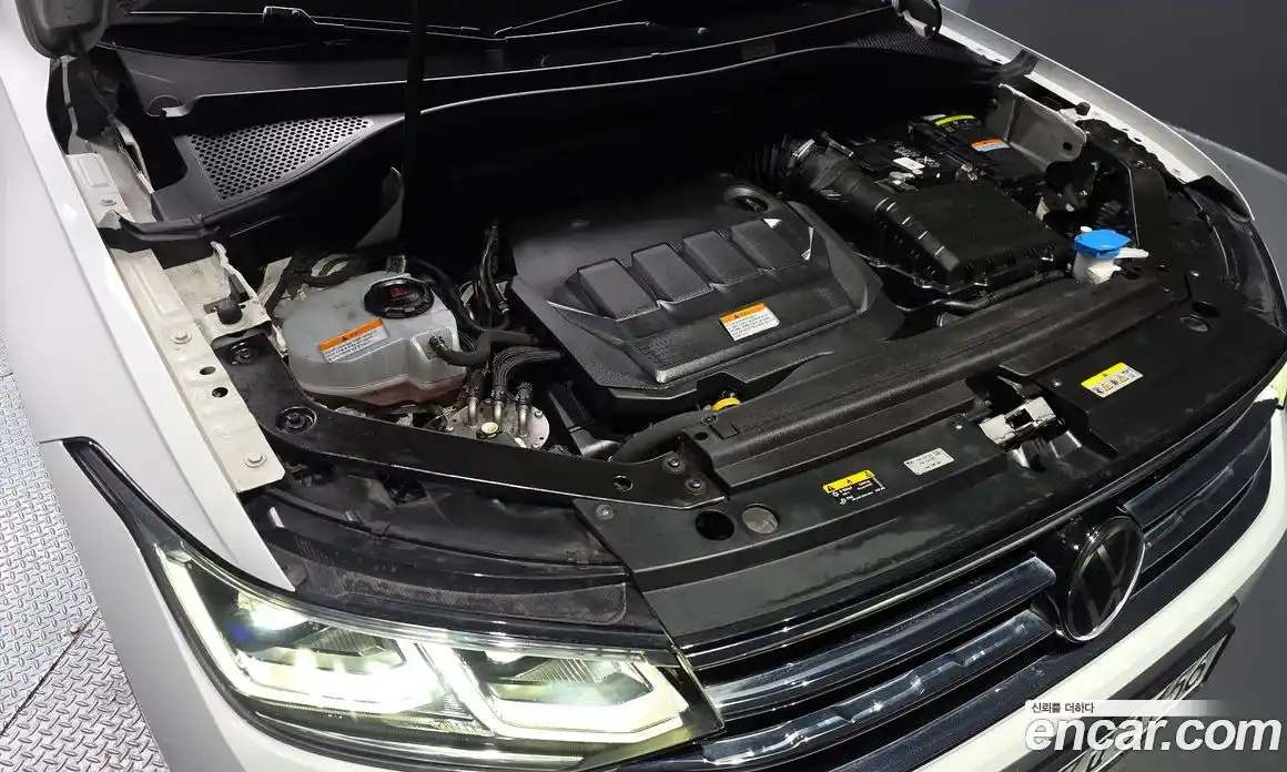 Volkswagen Tiguan 2022 2.0 гидро в Москве № 1014624, фото 6