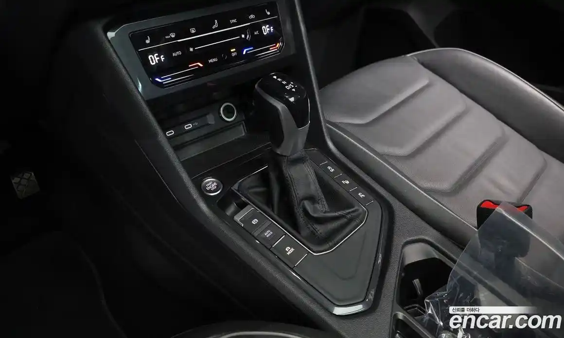 Volkswagen Tiguan 2022 2.0 гидро в Москве № 1014624, фото 9