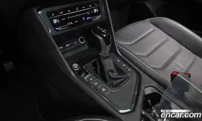 Volkswagen Tiguan 2022 2.0 гидро в Москве № 1014624, миниатюра 9