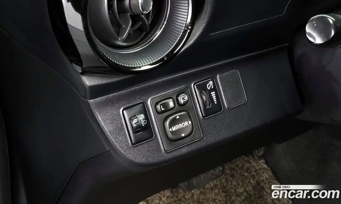 Toyota Prius 2018 1.5 гидро в Москве № 1015226, фото 14