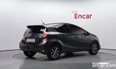 Toyota Prius 2018 1.5 гидро в Москве № 1015226, миниатюра 2