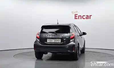 Toyota Prius 2018 1.5 гидро в Москве № 1015226, миниатюра 4