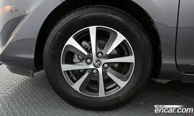 Toyota Prius 2018 1.5 гидро в Москве № 1015226, миниатюра 5