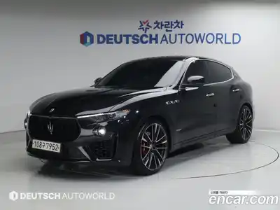 Maserati Levante 2019 3.0 гидро в Москве № 1015683, миниатюра 2