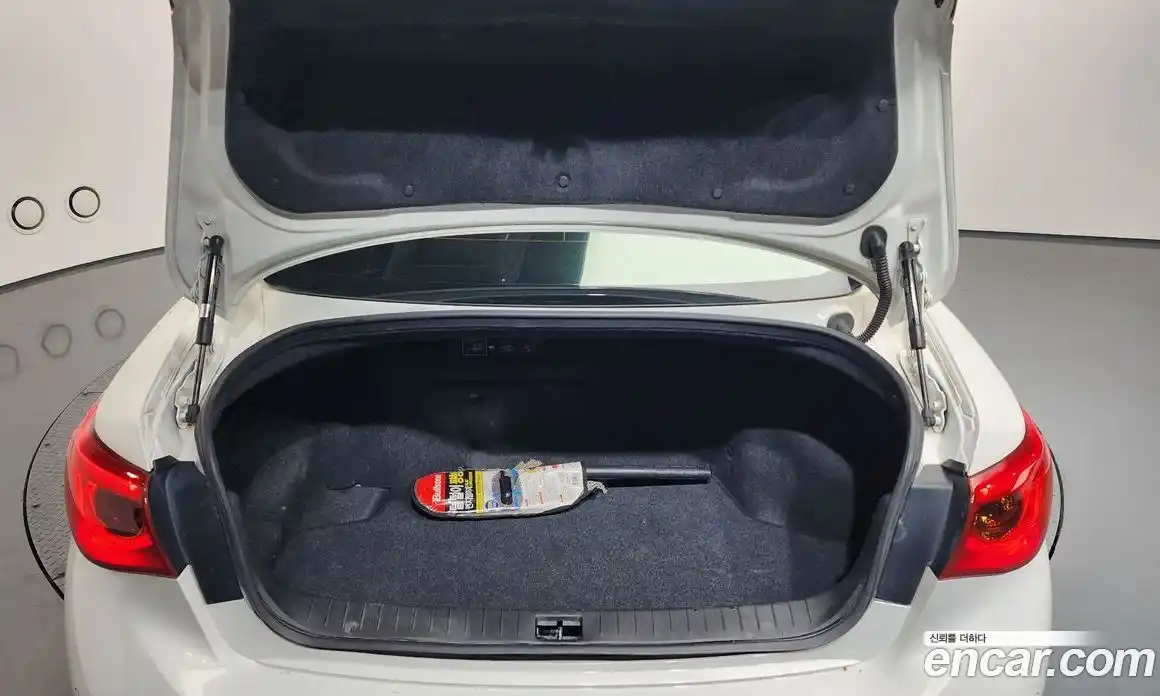 Infiniti Q50 2016 3.5 гидро в Москве № 1015749, фото 20
