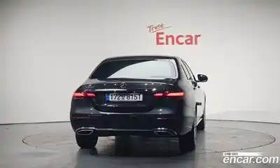 Mercedes-Benz E-Class 2021 2.0 гидро в Москве, миниатюра 4