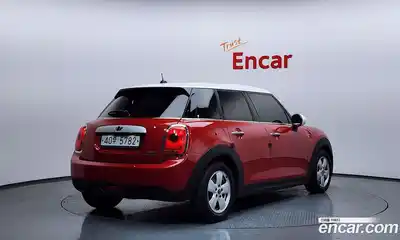 Mini Cooper 2015 1.5 гидро в Москве № 144480, миниатюра 2