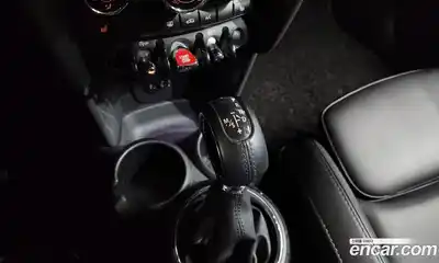 Mini Cooper 2015 1.5 гидро в Москве № 144480, миниатюра 9