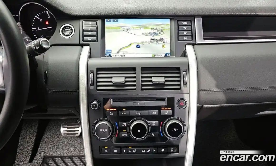 Land Rover Discovery Sport 2016 2.0 гидро в Москве № 154208, фото 16