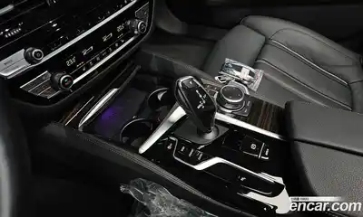 BMW 5-Series 2022 2.0 гидро в Москве № 157731, миниатюра 9