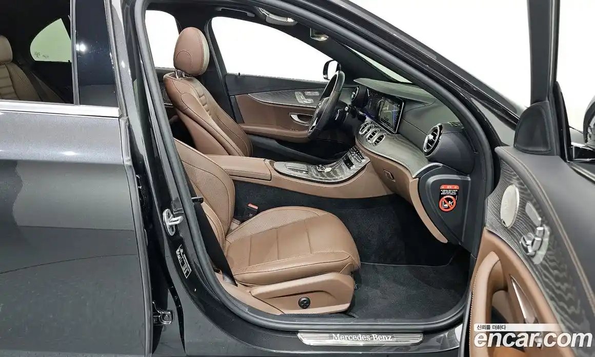 Mercedes-Benz E-Class 2022 2.0 гидро в Москве, фото 11