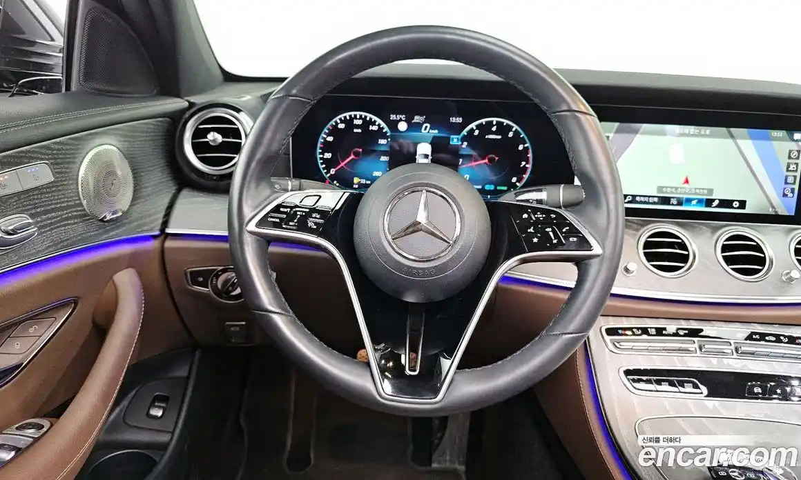 Mercedes-Benz E-Class 2022 2.0 гидро в Москве, фото 13