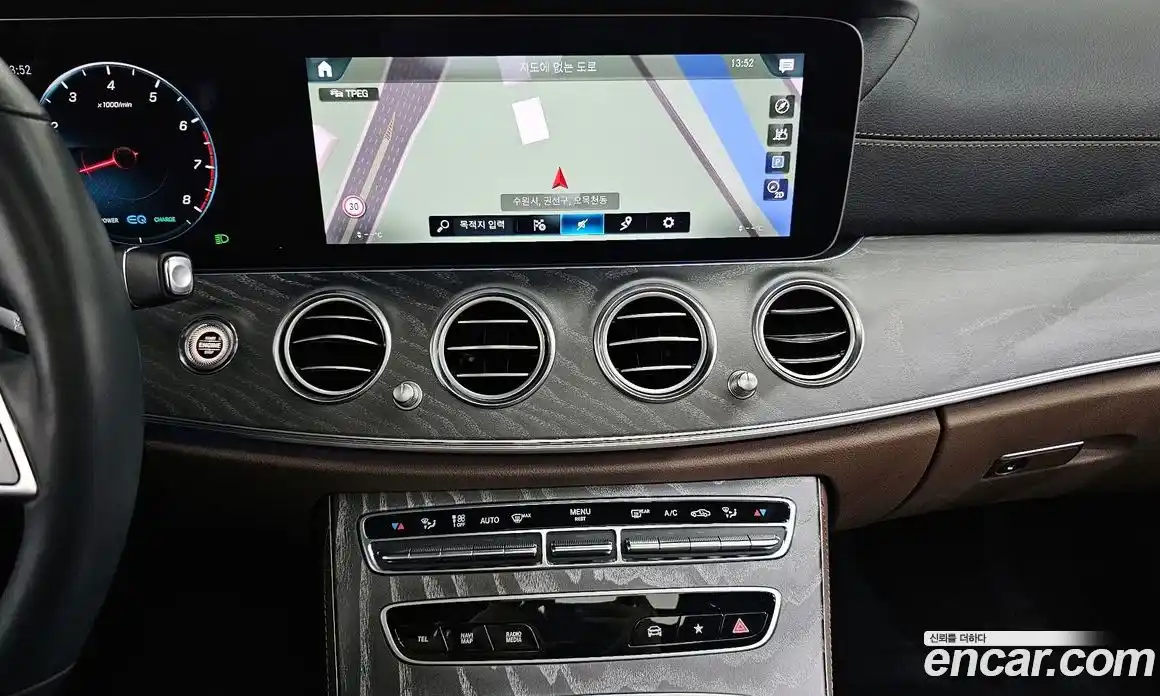 Mercedes-Benz E-Class 2022 2.0 гидро в Москве, фото 14