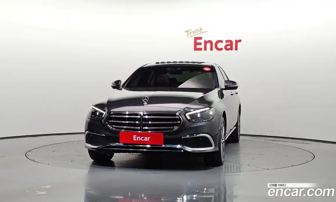 Mercedes-Benz E-Class 2022 2.0 гидро в Москве, фото 3