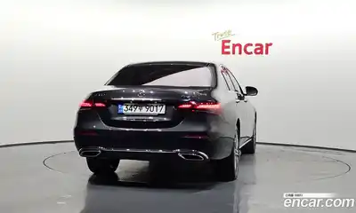 Mercedes-Benz E-Class 2022 2.0 гидро в Москве, миниатюра 4