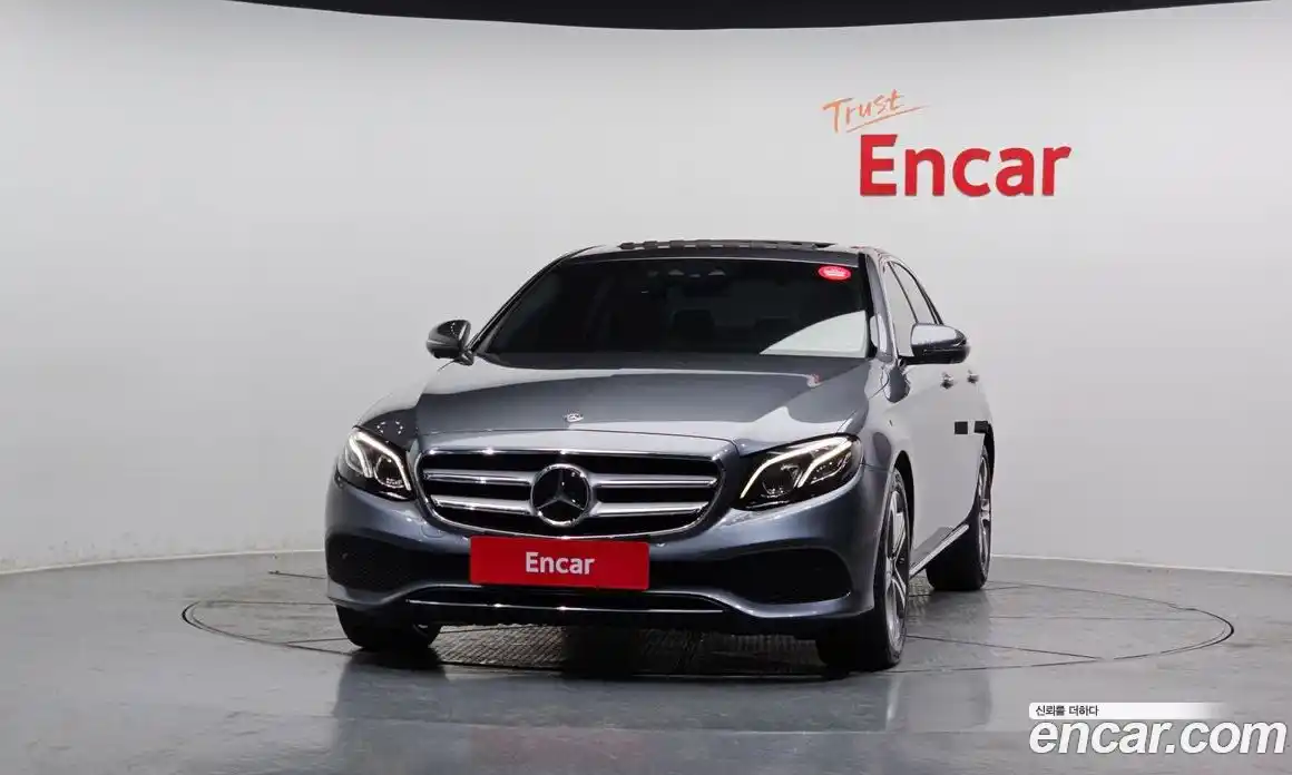 Mercedes-Benz E-Class 2017 2.0 гидро в Москве, фото 3