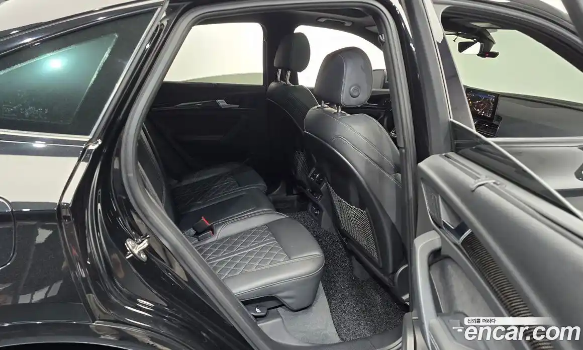Audi SQ5 2022 3.0 гидро в Москве № 163335, фото 12
