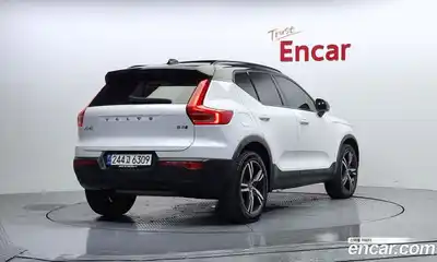 Volvo XC40 2020 2.0 гидро в Москве № 164656, миниатюра 2
