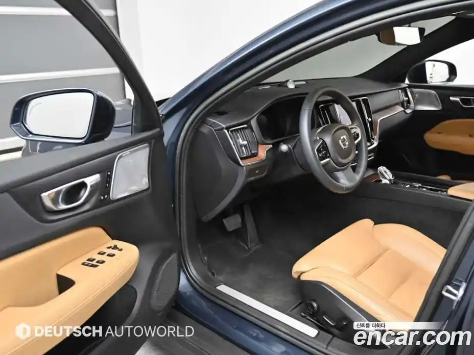 Volvo V60 2022 2.0 гидро в Москве № 164786, фото 11