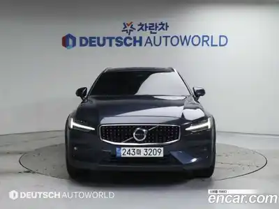 Volvo V60 2022 2.0 гидро в Москве № 164786, миниатюра 3