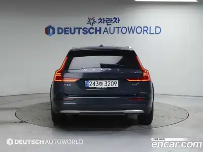 Volvo V60 2022 2.0 гидро в Москве № 164786, миниатюра 4