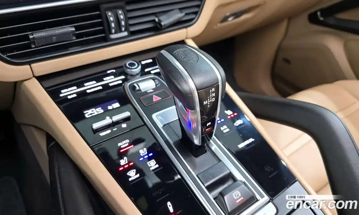 Porsche Cayenne 2020 3.0 гидро в Москве № 165482, фото 18