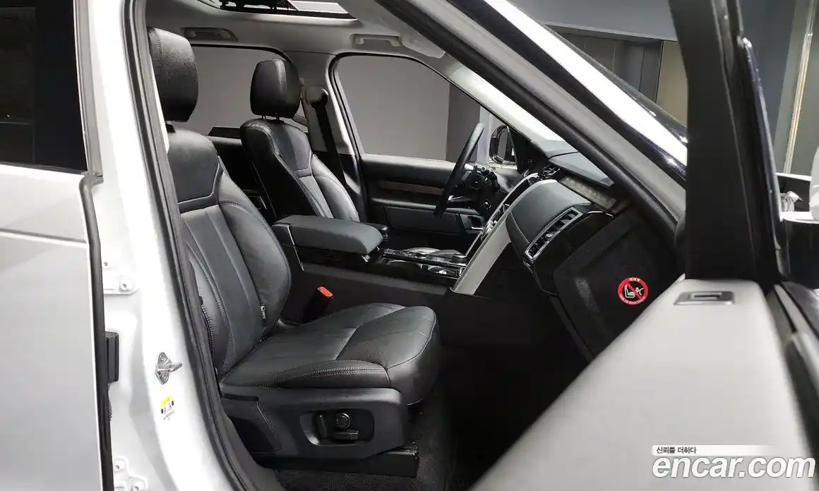 Land Rover Discovery 2019 3.0 гидро в Москве № 166175, фото 11