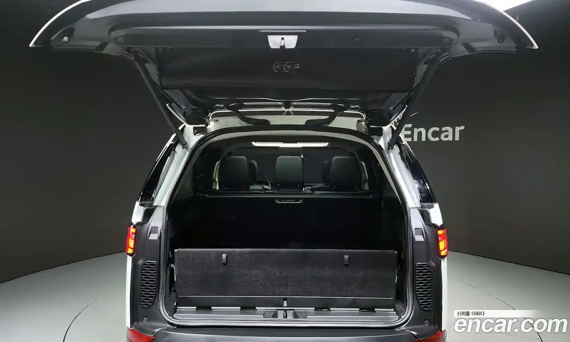 Land Rover Discovery 2019 3.0 гидро в Москве № 166175, фото 20